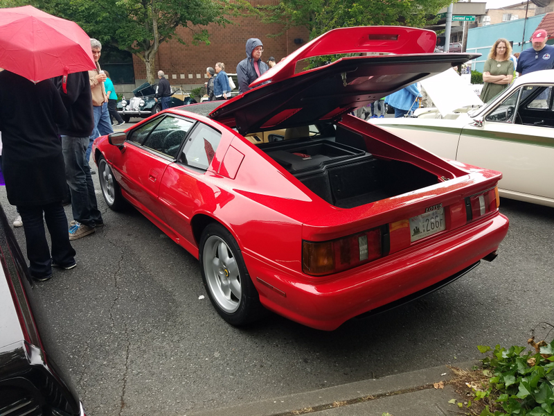 Illustration for article titled Greenwood Car Show